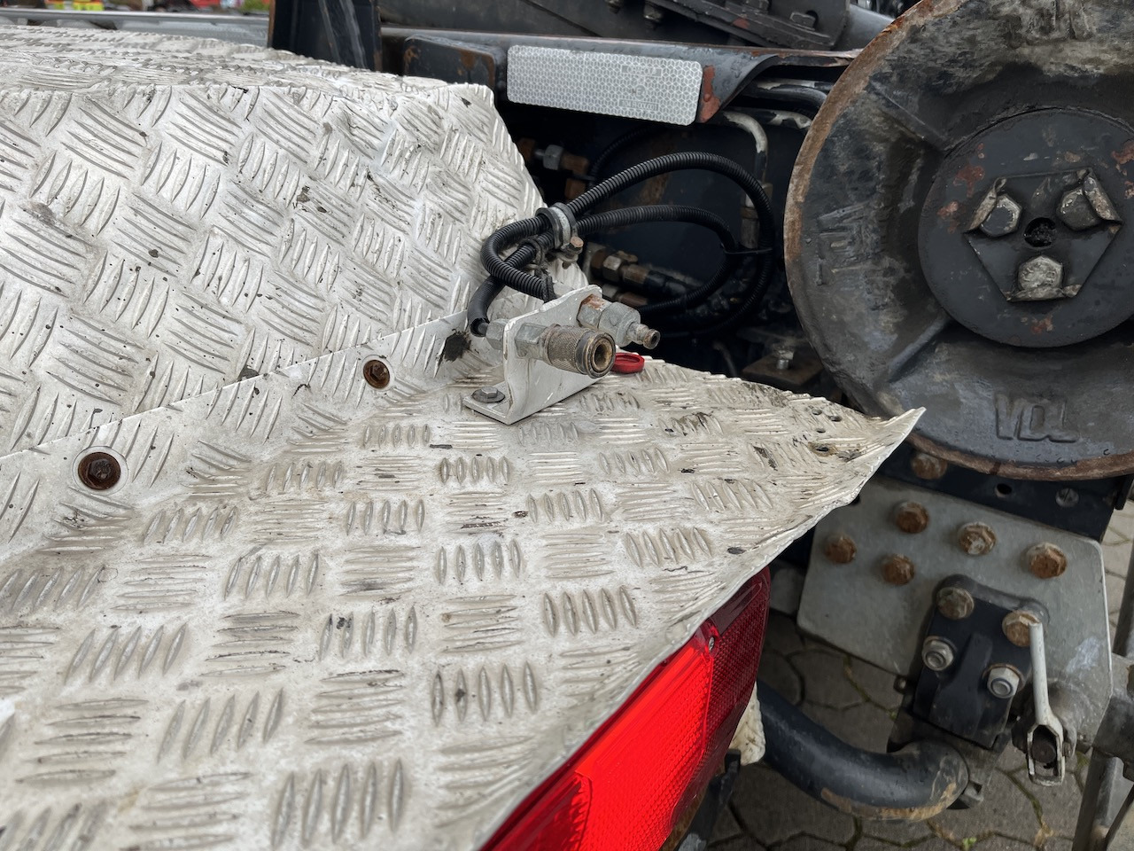 Scania G 450 8x4 Trösch Abrollkipper - Xe tải nâng móc: hình 5 Scania G 450 8x4 Trösch Abrollkipper - Xe tải nâng móc: hình 5