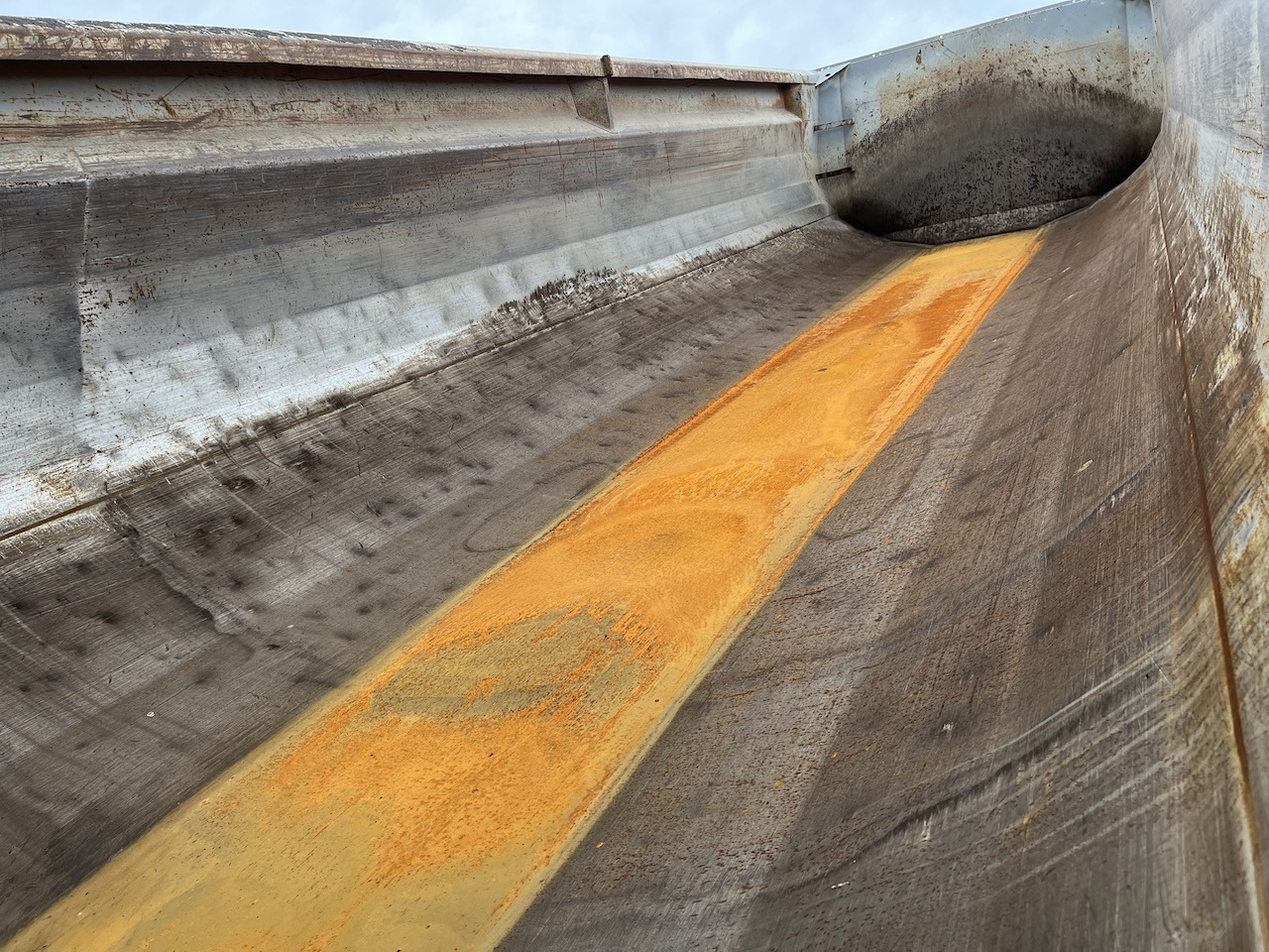 Schwarzmüller SK Kippauflieger Stahlmulde Liftachse - Sơ mi rơ moóc ben: hình 2 Schwarzmüller SK Kippauflieger Stahlmulde Liftachse - Sơ mi rơ moóc ben: hình 2