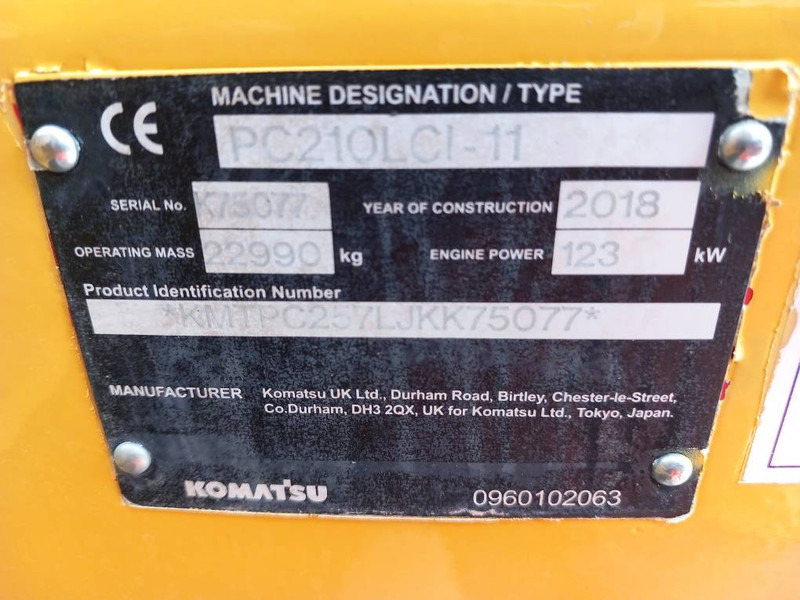 Komatsu PC210LCI-11 - Máy xúc bánh xích: hình 2 Komatsu PC210LCI-11 - Máy xúc bánh xích: hình 2