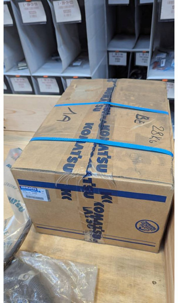 Komatsu SAA6D107E-3 TURBO CHARGER 6756-81-8330 - Động cơ cho Máy móc xây dựng: hình 1 Komatsu SAA6D107E-3 TURBO CHARGER 6756-81-8330 - Động cơ cho Máy móc xây dựng: hình 1