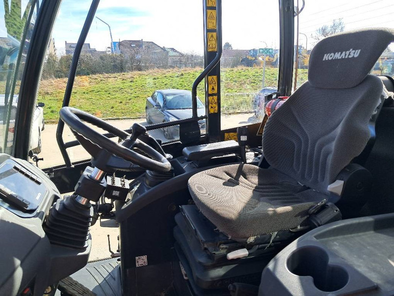 Komatsu WA100M-8 - Máy xúc lật bánh lốp: hình 4 Komatsu WA100M-8 - Máy xúc lật bánh lốp: hình 4