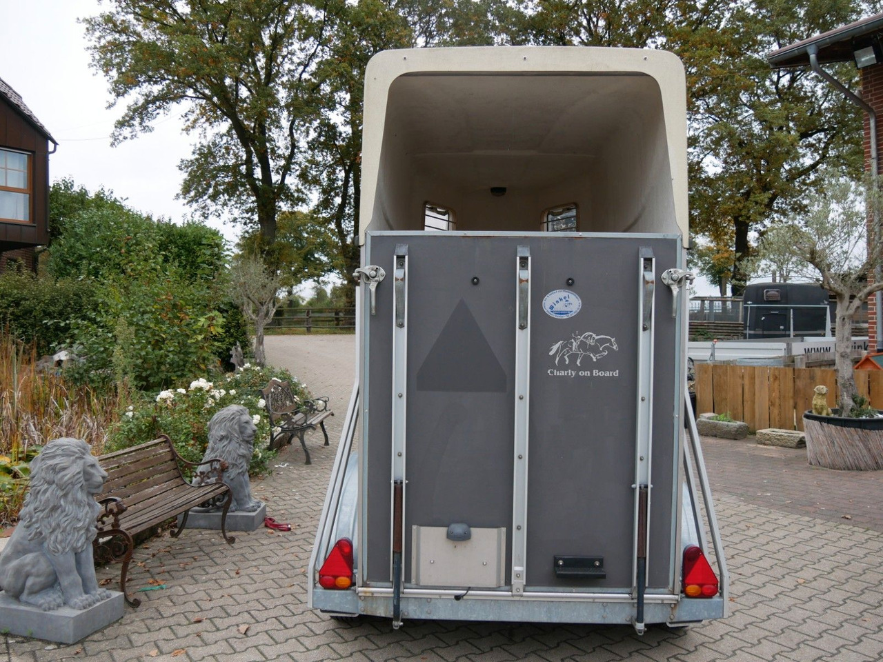 Blomert 1,5 Pferde Holz Poly - Rơ moóc chở gia súc: hình 2 Blomert 1,5 Pferde Holz Poly - Rơ moóc chở gia súc: hình 2