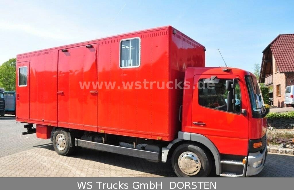 Mercedes-Benz 1224 EURO. 3 - Xe tải chở ngựa: hình 5 Mercedes-Benz 1224 EURO. 3 - Xe tải chở ngựa: hình 5