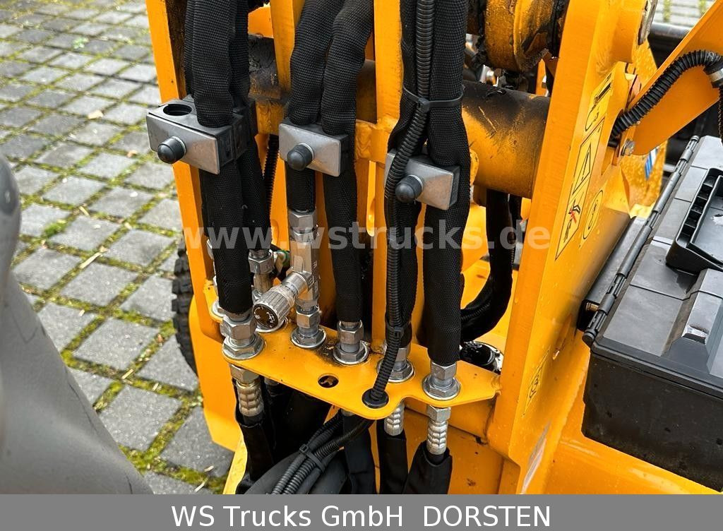 Schäffer 2428 SLT Fahrerschutzkabine , Gabel , Schaufel - Máy xúc lật bánh lốp: hình 3 Schäffer 2428 SLT Fahrerschutzkabine , Gabel , Schaufel - Máy xúc lật bánh lốp: hình 3