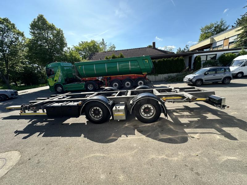 H&W 4 x Tandem Lafette MEGA verzinkt Mitnahmestapl. 7. 3 x Tandem Lafette MEGA verzinkt Mitnahmestapl. 7.82 m - Xe chở container/ Rơ moóc hoán đổi thân: hình 1 H&W 4 x Tandem Lafette MEGA verzinkt Mitnahmestapl. 7. 3 x Tandem Lafette MEGA verzinkt Mitnahmestapl. 7.82 m - Xe chở container/ Rơ moóc hoán đổi thân: hình 1