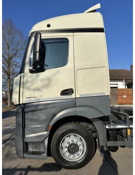 Mercedes-Benz Actros 2542 LL BDF Standard 6x2 LBW - Xe chở container/ Xe tải hoán đổi thân: hình 3 Mercedes-Benz Actros 2542 LL BDF Standard 6x2 LBW - Xe chở container/ Xe tải hoán đổi thân: hình 3