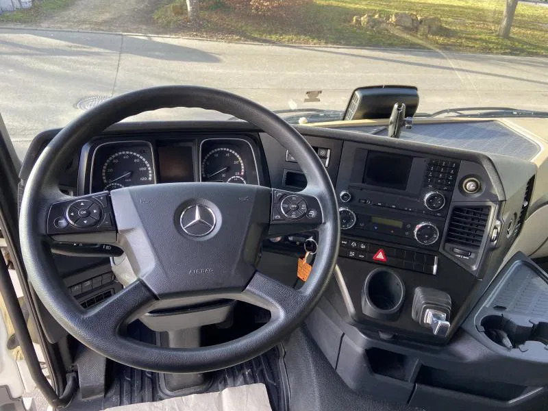 Xe đầu kéo Mercedes-Benz Actros 1840 LS Standard Euro 6: hình 18