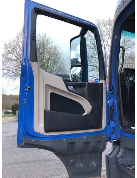 Xe đầu kéo Mercedes-Benz Actros 1845 LS LOW MEGA Streamspace Intarder: hình 13 Xe đầu kéo Mercedes-Benz Actros 1845 LS LOW MEGA Streamspace Intarder: hình 13