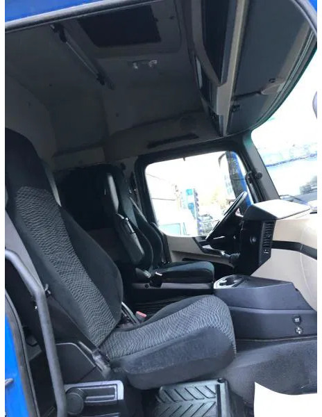 Xe đầu kéo Mercedes-Benz Actros 1845 LS LOW MEGA Streamspace Intarder: hình 14 Xe đầu kéo Mercedes-Benz Actros 1845 LS LOW MEGA Streamspace Intarder: hình 14