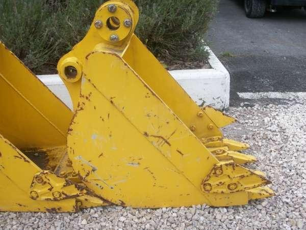 HYUNDAI R28-7 - 450MM - Gầu máy xúc: hình 2 HYUNDAI R28-7 - 450MM - Gầu máy xúc: hình 2