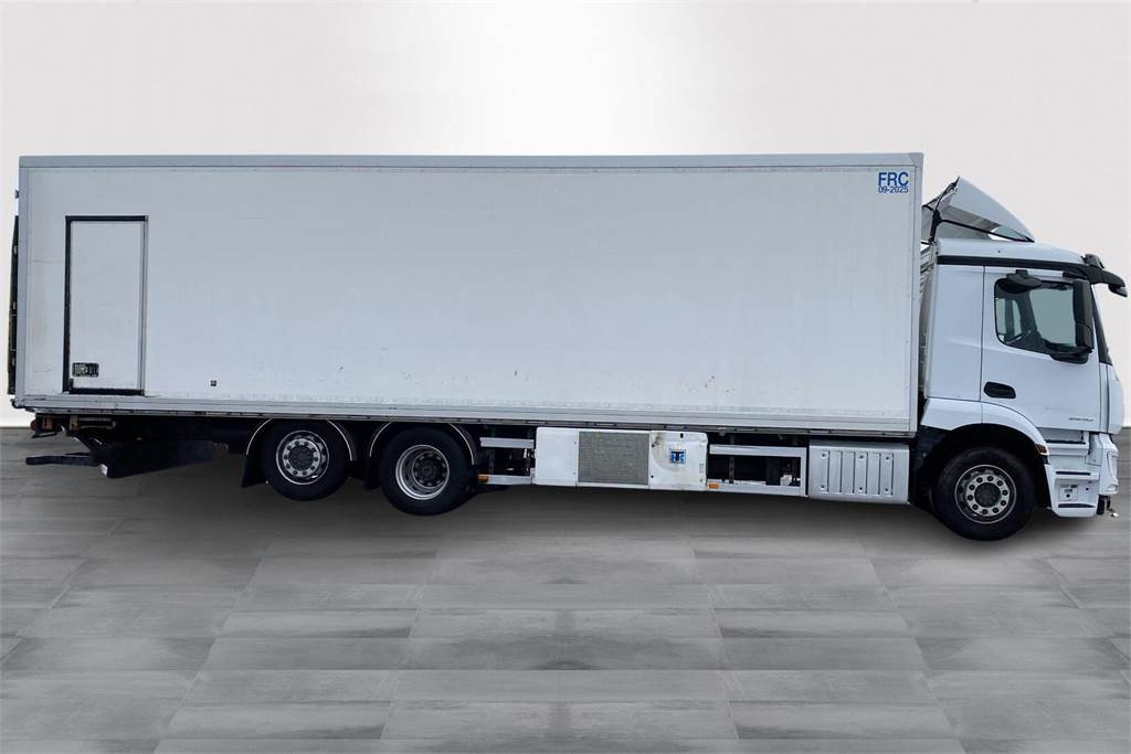 Mercedes-Benz ANTOS 2540L/6X2 FRC 09/2025 - Xe tải đẳng nhiệt: hình 5 Mercedes-Benz ANTOS 2540L/6X2 FRC 09/2025 - Xe tải đẳng nhiệt: hình 5