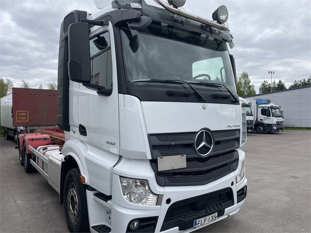 Mercedes-Benz Actros L 2551 L/6x2ENA - Xe tải khung gầm: hình 2 Mercedes-Benz Actros L 2551 L/6x2ENA - Xe tải khung gầm: hình 2