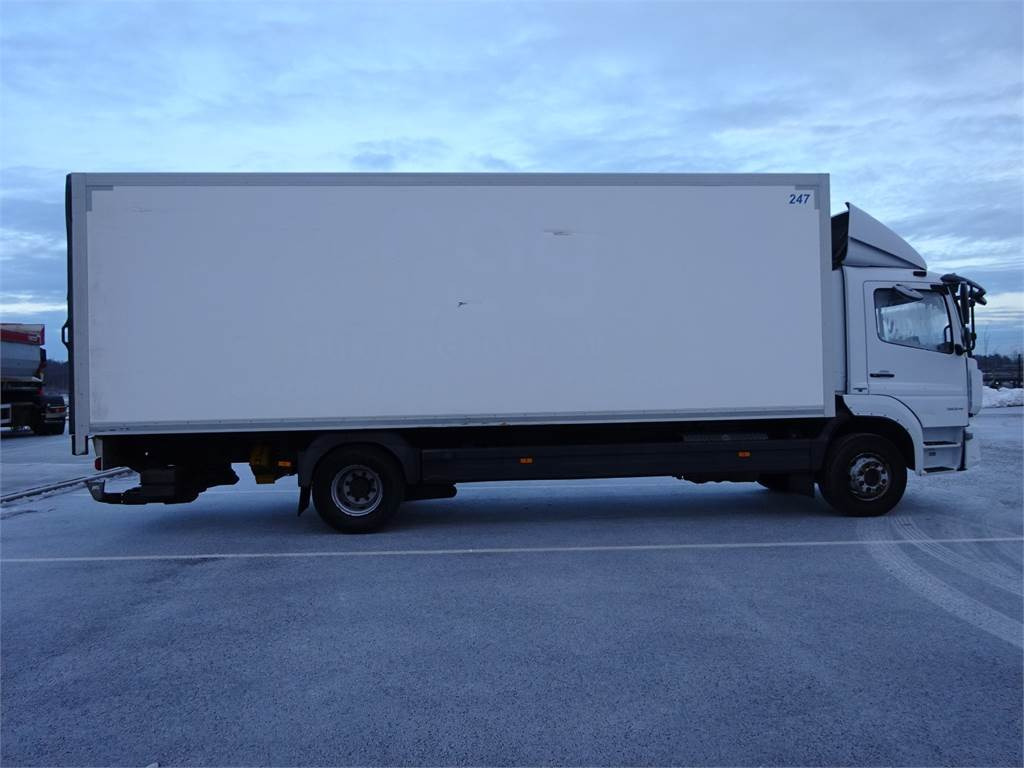 Mercedes-Benz Atego 1524L KSA-kori + PL - Xe tải hộp: hình 4 Mercedes-Benz Atego 1524L KSA-kori + PL - Xe tải hộp: hình 4