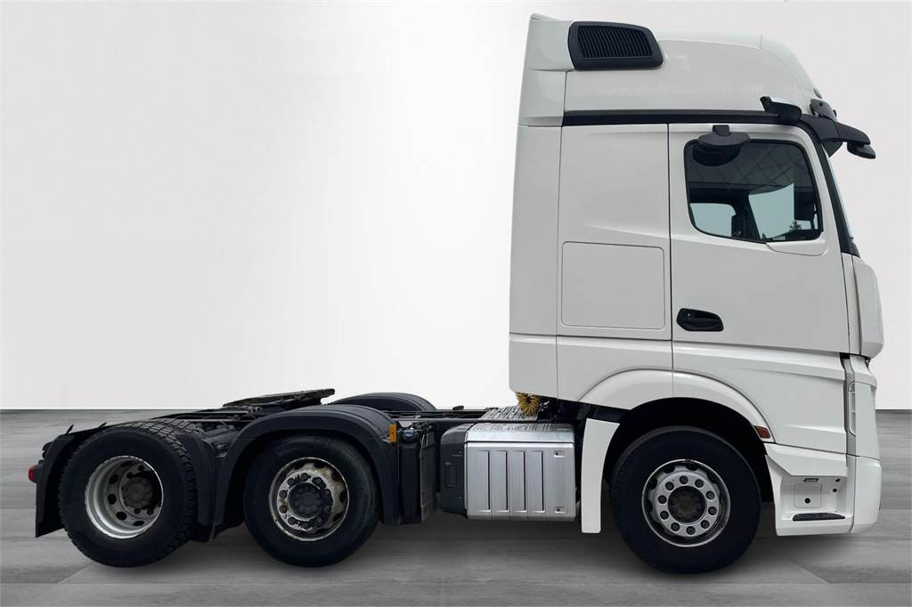 Mercedes-Benz ACTROS 2551LS 6x2/4 Väliteli - Xe đầu kéo: hình 2 Mercedes-Benz ACTROS 2551LS 6x2/4 Väliteli - Xe đầu kéo: hình 2