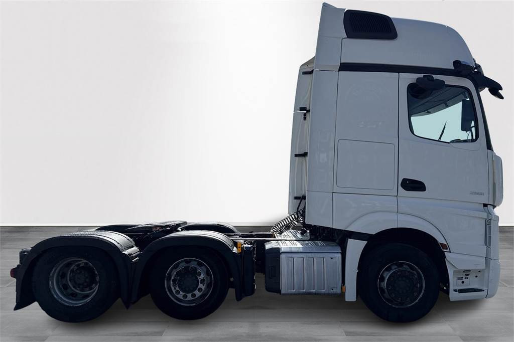Mercedes-Benz ACTROS 2551LS 6x2/4 Väliteli - Xe đầu kéo: hình 5 Mercedes-Benz ACTROS 2551LS 6x2/4 Väliteli - Xe đầu kéo: hình 5