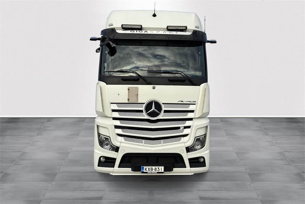 Mercedes-Benz ACTROS 5 2551 LS 6x2 - Xe đầu kéo: hình 2 Mercedes-Benz ACTROS 5 2551 LS 6x2 - Xe đầu kéo: hình 2