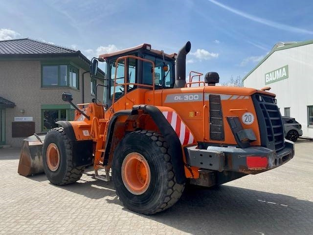 Doosan DL 300-3 (12005349) - Máy xúc lật bánh lốp: hình 3 Doosan DL 300-3 (12005349) - Máy xúc lật bánh lốp: hình 3