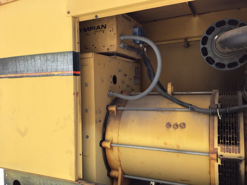 Caterpillar OLYMPIAN OLYMPIAN GENERAC 156 KVA USED - Bộ phát điện: hình 5 Caterpillar OLYMPIAN OLYMPIAN GENERAC 156 KVA USED - Bộ phát điện: hình 5