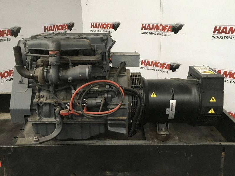 Deutz BF4L2011 GENERATOR 40KVA NEW - Bộ phát điện: hình 2 Deutz BF4L2011 GENERATOR 40KVA NEW - Bộ phát điện: hình 2