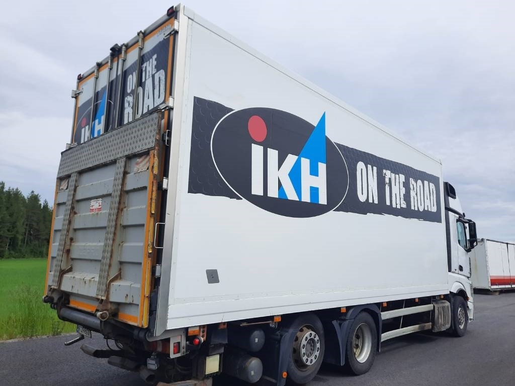 Mercedes-Benz Actros 2551 - Xe tải hộp: hình 4 Mercedes-Benz Actros 2551 - Xe tải hộp: hình 4