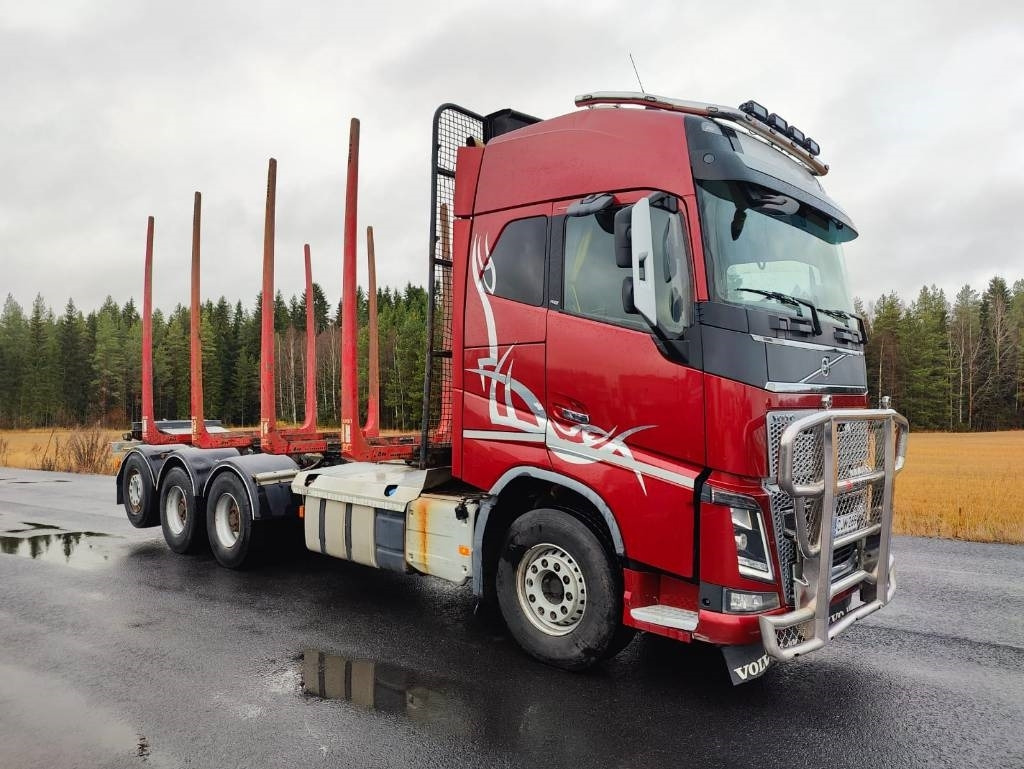 Volvo FH 16 750 - Xe chở gỗ: hình 2 Volvo FH 16 750 - Xe chở gỗ: hình 2