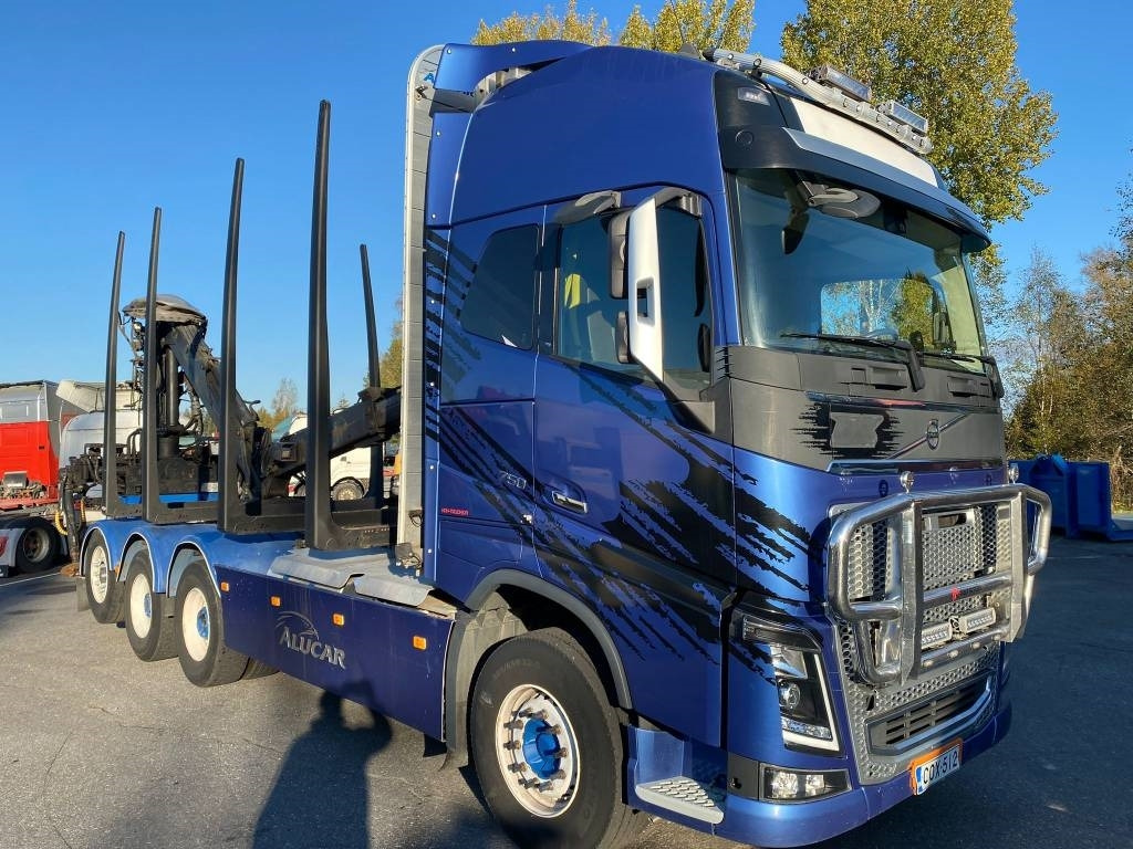 Volvo FH 16 - Xe chở gỗ: hình 2 Volvo FH 16 - Xe chở gỗ: hình 2
