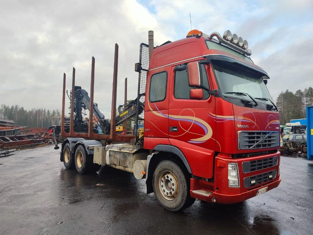 Volvo FH 16 - Xe chở gỗ: hình 2 Volvo FH 16 - Xe chở gỗ: hình 2