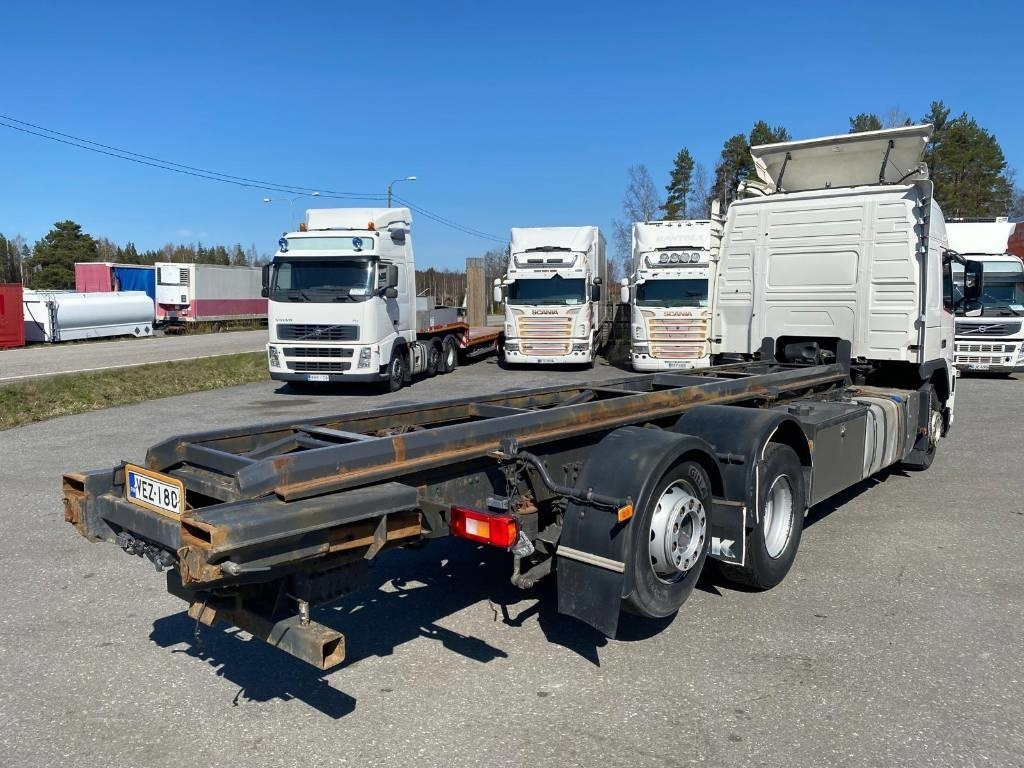 Volvo FM 13 - Xe chở container/ Xe tải hoán đổi thân: hình 4 Volvo FM 13 - Xe chở container/ Xe tải hoán đổi thân: hình 4