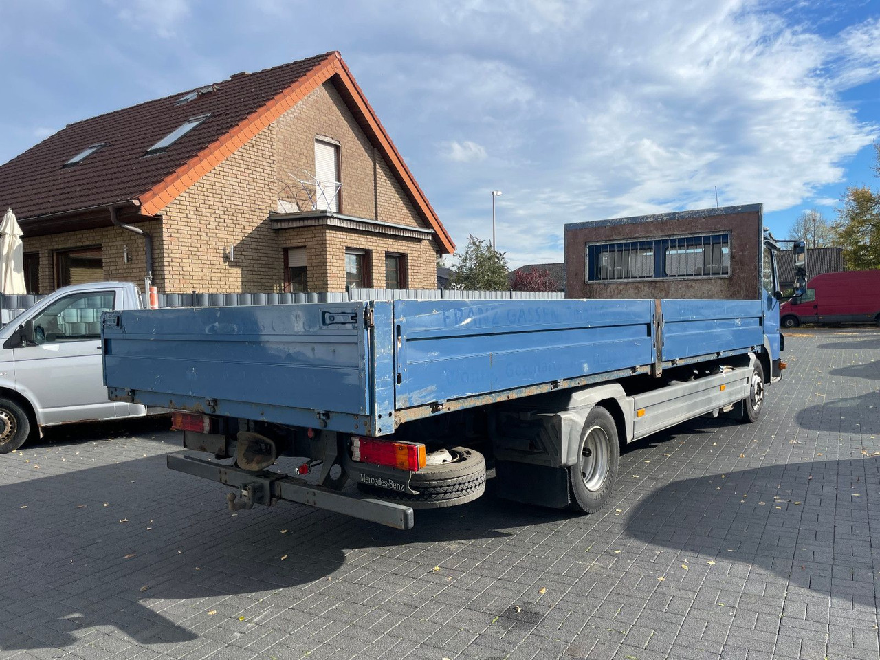 Mercedes-Benz Atego 818 Pritsche Euro 5 - Xe tải nhỏ phẳng: hình 4 Mercedes-Benz Atego 818 Pritsche Euro 5 - Xe tải nhỏ phẳng: hình 4