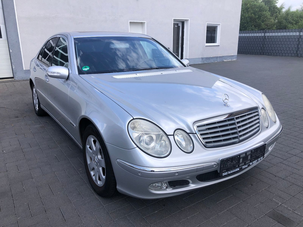 Mercedes-Benz E 240 E -Klasse Lim. Elegance - Sedan: hình 1 Mercedes-Benz E 240 E -Klasse Lim. Elegance - Sedan: hình 1