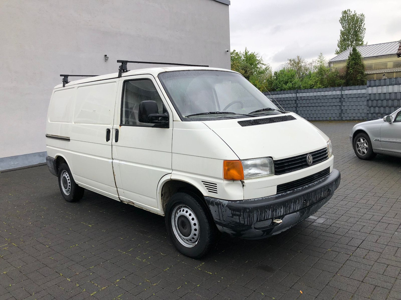 Volkswagen T4 - 1.9 TD - Xe van nhỏ gọn: hình 3 Volkswagen T4 - 1.9 TD - Xe van nhỏ gọn: hình 3