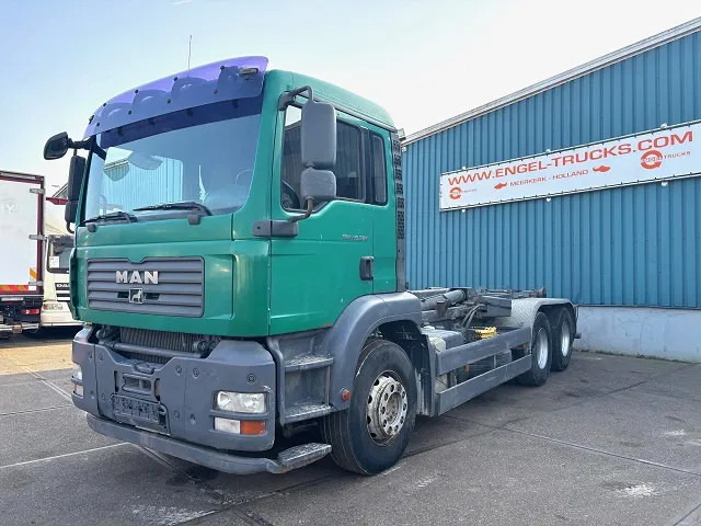 MAN TGA 26.360BB 6x4 FULL STEEL MULTILIFT HOOK-ARM (ZF16 MANUAL GEARBOX / FULL STEEL SUSPENSION / REDUCTION AXLES / AIRCONDITIONING) - Xe tải nâng móc: hình 1 MAN TGA 26.360BB 6x4 FULL STEEL MULTILIFT HOOK-ARM (ZF16 MANUAL GEARBOX / FULL STEEL SUSPENSION / REDUCTION AXLES / AIRCONDITIONING) - Xe tải nâng móc: hình 1