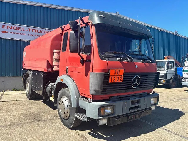 Mercedes-Benz SK 1726 (ORIGINAL GERMAN) 13.500 LITER TANK TRUCK (ZF16 MANUAL GEARBOX / FULL STEEL SUSPENSION / REDUCTION AXLE / ANALOG COUNTER - Xe bồn: hình 2 Mercedes-Benz SK 1726 (ORIGINAL GERMAN) 13.500 LITER TANK TRUCK (ZF16 MANUAL GEARBOX / FULL STEEL SUSPENSION / REDUCTION AXLE / ANALOG COUNTER - Xe bồn: hình 2