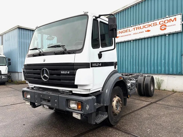 Mercedes-Benz SK 1824 K (ONLY 226.000 KM!) 4x2 FULL STEEL CHASSIS (MANUAL GEARBOX / REDUCTION AXLE / FULL STEEL SUSPENSION / P.T.O.) - Xe tải khung gầm: hình 1 Mercedes-Benz SK 1824 K (ONLY 226.000 KM!) 4x2 FULL STEEL CHASSIS (MANUAL GEARBOX / REDUCTION AXLE / FULL STEEL SUSPENSION / P.T.O.) - Xe tải khung gầm: hình 1