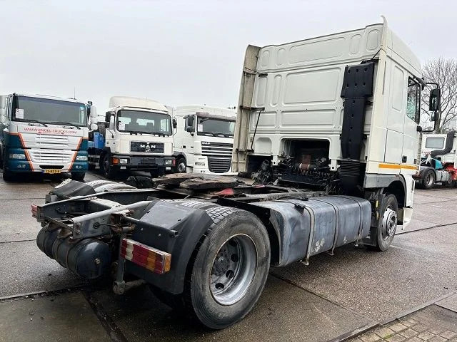 DAF 95.430 XF SPACECAB (EURO 3 / ZF16 MANUAL GEARBOX / ZF-INTARDER / AIRCONDITIONING / 870 LITER DIESELTANK) - Xe đầu kéo: hình 3 DAF 95.430 XF SPACECAB (EURO 3 / ZF16 MANUAL GEARBOX / ZF-INTARDER / AIRCONDITIONING / 870 LITER DIESELTANK) - Xe đầu kéo: hình 3
