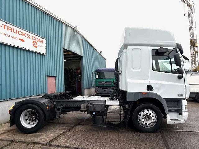 DAF CF 85.460 SPACECAB 4x2 (AS-TRONIC / MX-BRAKE / AIRCONDITIONING / ADR-VLG / FRIDGE / EURO 5 / ETC.) - Xe đầu kéo: hình 4 DAF CF 85.460 SPACECAB 4x2 (AS-TRONIC / MX-BRAKE / AIRCONDITIONING / ADR-VLG / FRIDGE / EURO 5 / ETC.) - Xe đầu kéo: hình 4
