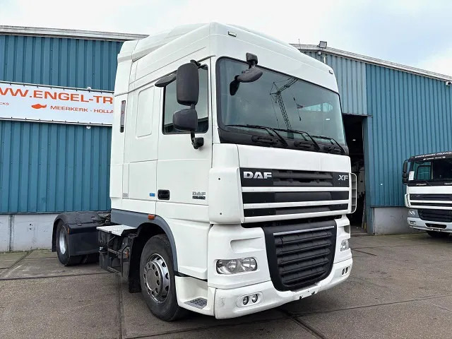 DAF XF 105.460 ATE SPACECAB 4x2 ONLY 835.500 KM (ZF-MANUAL GEARBOX / ZF-INTARDER / AIRCONDITIONING / EURO 5) - Xe đầu kéo: hình 2 DAF XF 105.460 ATE SPACECAB 4x2 ONLY 835.500 KM (ZF-MANUAL GEARBOX / ZF-INTARDER / AIRCONDITIONING / EURO 5) - Xe đầu kéo: hình 2