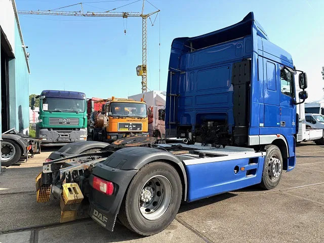 DAF XF 105.460 ATE SPACECAB (ZF16 MANUAL GEARBOX / HYDRAULIC KIT / P.T.O. / ADR-VLG / FULL SPOILERSET / FRIDGE) - Xe đầu kéo: hình 3 DAF XF 105.460 ATE SPACECAB (ZF16 MANUAL GEARBOX / HYDRAULIC KIT / P.T.O. / ADR-VLG / FULL SPOILERSET / FRIDGE) - Xe đầu kéo: hình 3