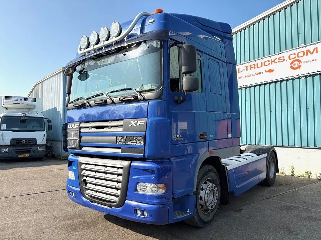DAF XF 105.460 ATE SPACECAB (ZF16 MANUAL GEARBOX / HYDRAULIC KIT / P.T.O. / ADR-VLG / FULL SPOILERSET / FRIDGE) - Xe đầu kéo: hình 1 DAF XF 105.460 ATE SPACECAB (ZF16 MANUAL GEARBOX / HYDRAULIC KIT / P.T.O. / ADR-VLG / FULL SPOILERSET / FRIDGE) - Xe đầu kéo: hình 1