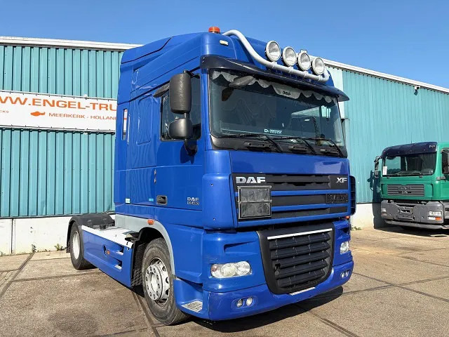 DAF XF 105.460 ATE SPACECAB (ZF16 MANUAL GEARBOX / HYDRAULIC KIT / P.T.O. / ADR-VLG / FULL SPOILERSET / FRIDGE) - Xe đầu kéo: hình 2 DAF XF 105.460 ATE SPACECAB (ZF16 MANUAL GEARBOX / HYDRAULIC KIT / P.T.O. / ADR-VLG / FULL SPOILERSET / FRIDGE) - Xe đầu kéo: hình 2