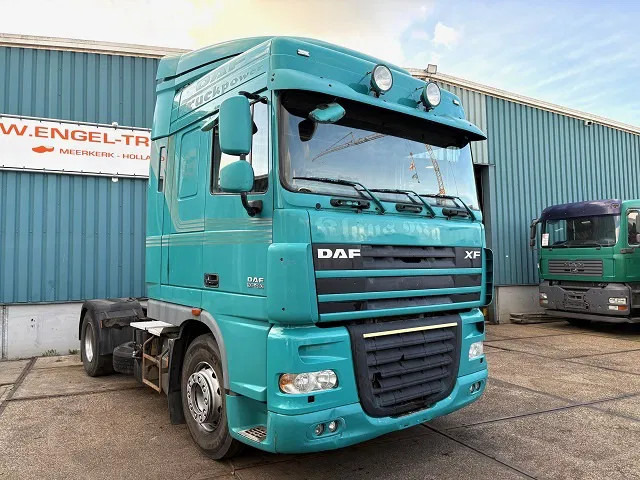 DAF XF 105.460 SPACECAB (EURO 5 / ZF16 MANUAL GEARBOX / P.T.O. / AIRCONDITIONING / FRIDGE UNDER BED / ETC.) - Xe đầu kéo: hình 2 DAF XF 105.460 SPACECAB (EURO 5 / ZF16 MANUAL GEARBOX / P.T.O. / AIRCONDITIONING / FRIDGE UNDER BED / ETC.) - Xe đầu kéo: hình 2
