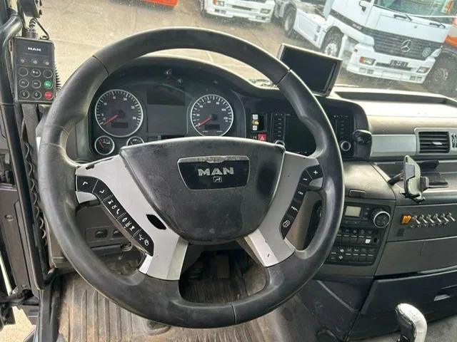 Cho thuê MAN TGX 26.480BLS XLX 6x2 (ZF16 MANUAL GEARBOX / EURO 5 / SLIDING FIFTH WHEEL / LIFT-AXLE / STEERING AXLE / AIRCONDITIONING) MAN TGX 26.480BLS XLX 6x2 (ZF16 MANUAL GEARBOX / EURO 5 / SLIDING FIFTH WHEEL / LIFT-AXLE / STEERING AXLE / AIRCONDITIONING): hình 7