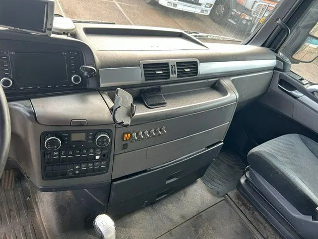 Cho thuê MAN TGX 26.480BLS XLX 6x2 (ZF16 MANUAL GEARBOX / EURO 5 / SLIDING FIFTH WHEEL / LIFT-AXLE / STEERING AXLE / AIRCONDITIONING) MAN TGX 26.480BLS XLX 6x2 (ZF16 MANUAL GEARBOX / EURO 5 / SLIDING FIFTH WHEEL / LIFT-AXLE / STEERING AXLE / AIRCONDITIONING): hình 8