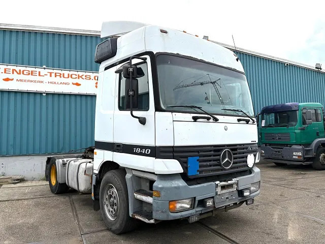 Mercedes-Benz Actros 1840 LS (MP1) (EPS WITH CLUTCH (3 PEDALS) / RETARDER / ROOF SPOILER / ETC.) - Xe đầu kéo: hình 2 Mercedes-Benz Actros 1840 LS (MP1) (EPS WITH CLUTCH (3 PEDALS) / RETARDER / ROOF SPOILER / ETC.) - Xe đầu kéo: hình 2