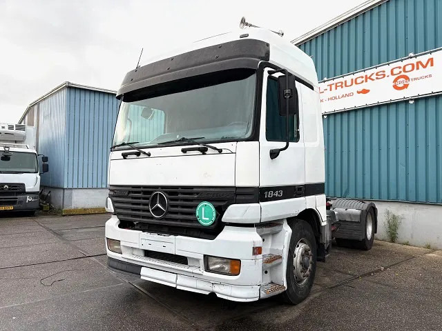 Mercedes-Benz Actros 1843 LS (MP1) (EPS WITH CLUTCH (3 PEDALS) / AIRCONDITIONING / SUNVISOR / ETC.) - Xe đầu kéo: hình 1 Mercedes-Benz Actros 1843 LS (MP1) (EPS WITH CLUTCH (3 PEDALS) / AIRCONDITIONING / SUNVISOR / ETC.) - Xe đầu kéo: hình 1