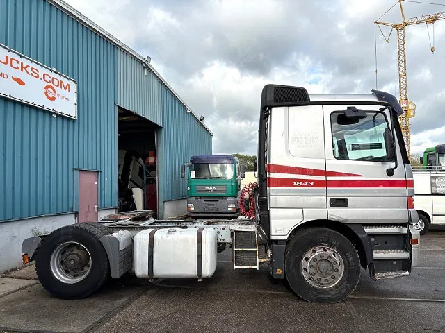 Mercedes-Benz Actros 1843 LS SLEEPERCAB (MP1) (ZF16 MANUAL GEARBOX / REDUCTION AXLE / AIRCONDITIONING / ETC.) - Xe đầu kéo: hình 4 Mercedes-Benz Actros 1843 LS SLEEPERCAB (MP1) (ZF16 MANUAL GEARBOX / REDUCTION AXLE / AIRCONDITIONING / ETC.) - Xe đầu kéo: hình 4