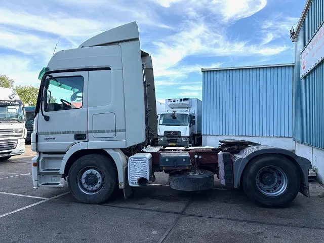 Mercedes-Benz Actros 1846 LS (MP2) (EPS WITH CLUTCH / RETARDER / 3-PEDALS/ AIRCONDITIONING / ETC) - Xe đầu kéo: hình 5 Mercedes-Benz Actros 1846 LS (MP2) (EPS WITH CLUTCH / RETARDER / 3-PEDALS/ AIRCONDITIONING / ETC) - Xe đầu kéo: hình 5