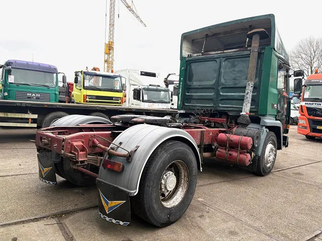 Renault R385 Major (2 CULASSE / LAMES / GRAND PONT / 2 CILINDER HEADS / STEEL SUSPENSION / REDUCTION AXLE) - Xe đầu kéo: hình 3 Renault R385 Major (2 CULASSE / LAMES / GRAND PONT / 2 CILINDER HEADS / STEEL SUSPENSION / REDUCTION AXLE) - Xe đầu kéo: hình 3