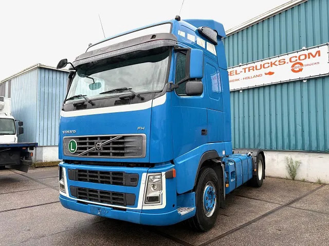 Volvo FH 400 GLOBETROTTER (VIN: 7B446149 / I-SHIFT / ADR-VLG / AIRCONDITIONING / COMPLETE SPOILERSET ON CABIN) - Xe đầu kéo: hình 1 Volvo FH 400 GLOBETROTTER (VIN: 7B446149 / I-SHIFT / ADR-VLG / AIRCONDITIONING / COMPLETE SPOILERSET ON CABIN) - Xe đầu kéo: hình 1