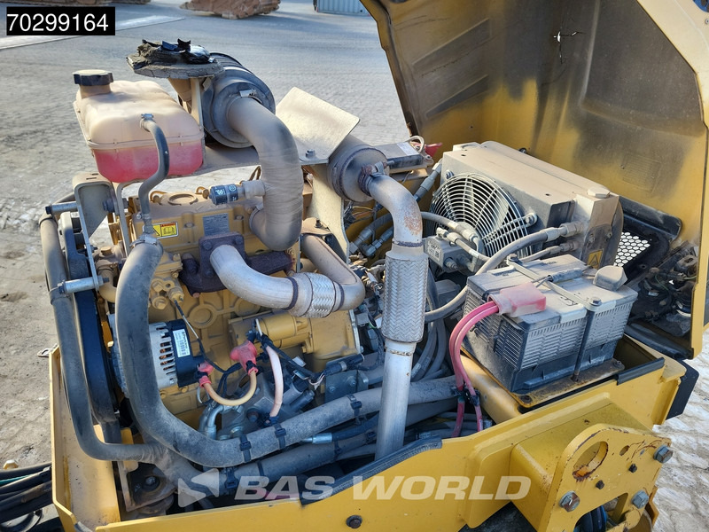 Máy lăn Caterpillar CB2.7: hình 14 Máy lăn Caterpillar CB2.7: hình 14